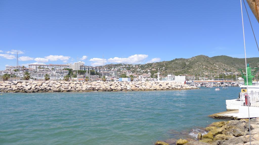 Mini Apartamento Port Aiguadolc Сиджес Экстерьер фото