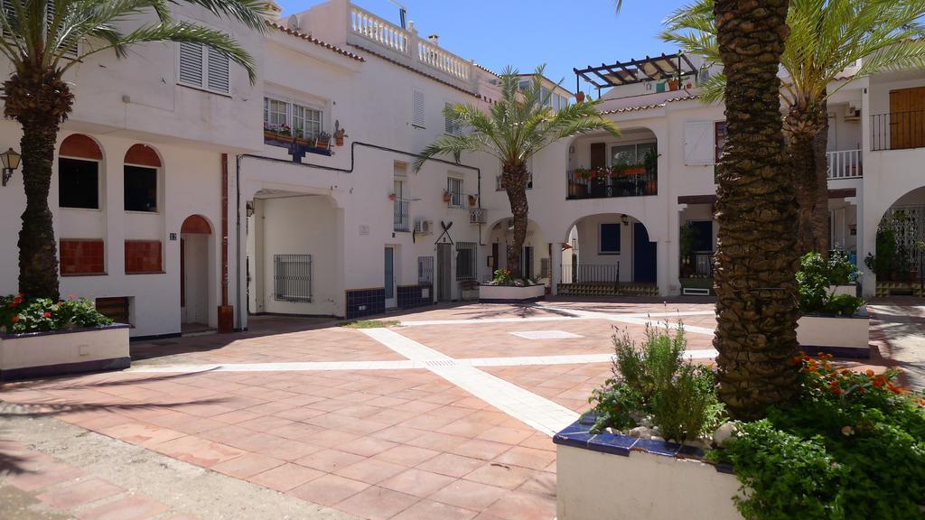 Mini Apartamento Port Aiguadolc Сиджес Экстерьер фото